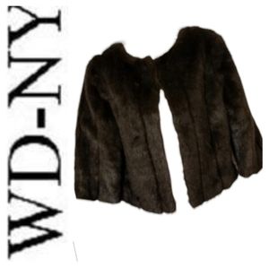 🧥NWT Stunning Faux Fur WD•NY Coat🛍TRENDING💗(COPY)